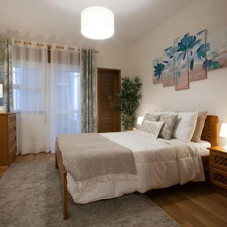 Апартаменты Cozy By The Sea And Near Lisbon Пареде